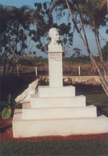 AE_2_01.jpg - A bust of Jose Marti
